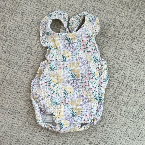 Angel Dear Floral Romper - Picture 1 of 3